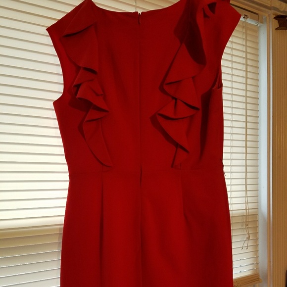 Red dress - Picture 3 of 3